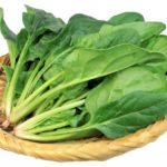 ほうれん草は炒め物でも茹でないとダメ?面倒だけど茹でる理由があった