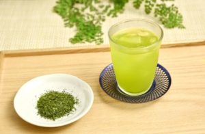 お茶は飲み過ぎると太るの!?種類別のデメリットや目安量とは？